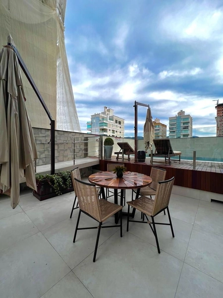 APARTAMENTO EM MEIA PRAIA: 27ª foto da galeria de imagens do imóvel