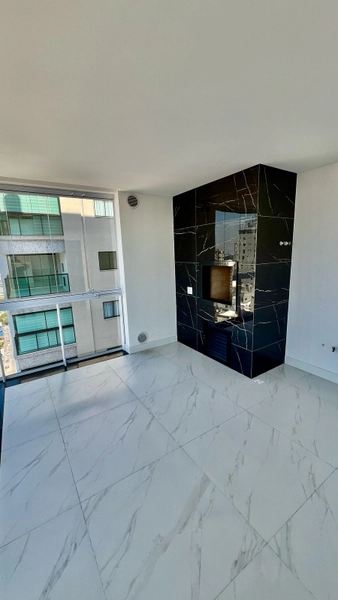APARTAMENTO EM MEIA PRAIA: 7ª foto da galeria de imagens do imóvel