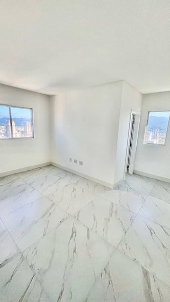 APARTAMENTO EM MEIA PRAIA: 14ª foto da galeria de imagens do imóvel