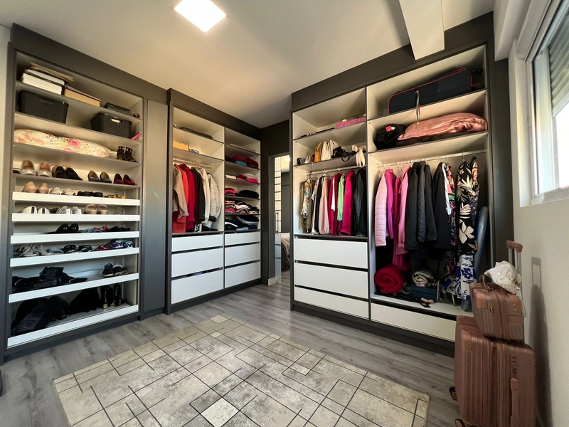 APARTAMENTO MOBILIADO EM MEIA PRAIA: 25ª foto da galeria de imagens do imóvel