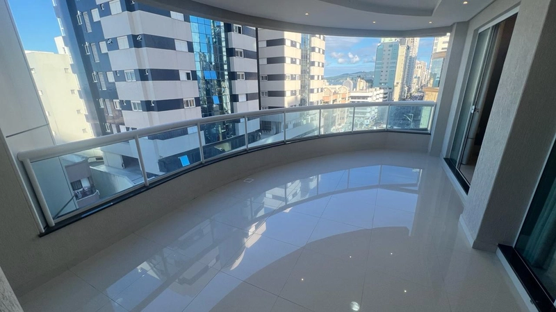 APARTAMENTO MOBILIADO EM MEIA PRAIA: 24ª foto da galeria de imagens do imóvel