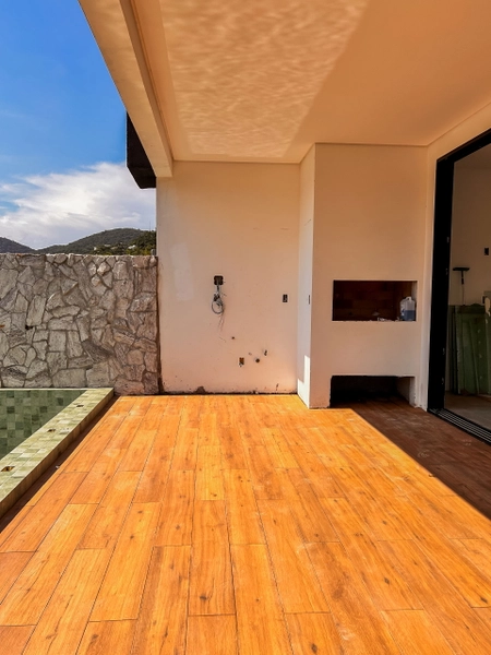 CASA EM ITAPEMA: 35ª foto da galeria de imagens do imóvel
