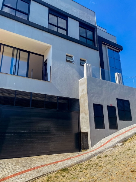 CASA EM ITAPEMA: 16ª foto da galeria de imagens do imóvel