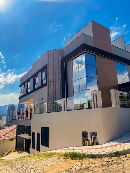 CASA EM ITAPEMA: 7ª foto da galeria de imagens do imóvel
