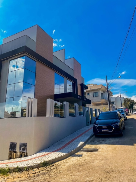 CASA EM ITAPEMA: 3ª foto da galeria de imagens do imóvel