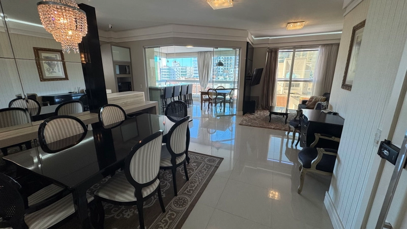 APARTAMENTO MOBILIADO EM MEIA PRAIA: 4ª foto da galeria de imagens do imóvel