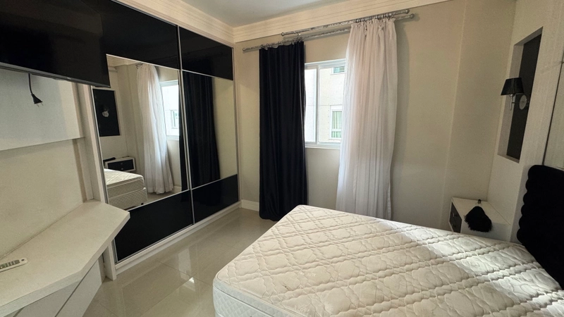 APARTAMENTO MOBILIADO EM MEIA PRAIA: 18ª foto da galeria de imagens do imóvel