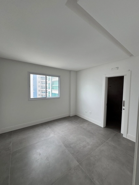 APARTAMENTO NO CENTRO DE ITAPEMA: 10ª foto da galeria de imagens do imóvel