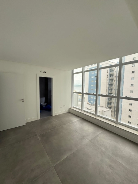APARTAMENTO NO CENTRO DE ITAPEMA: 9ª foto da galeria de imagens do imóvel