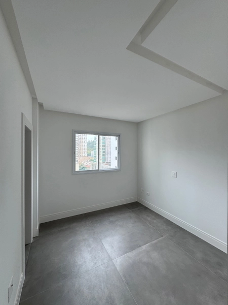 APARTAMENTO NO CENTRO DE ITAPEMA: 8ª foto da galeria de imagens do imóvel