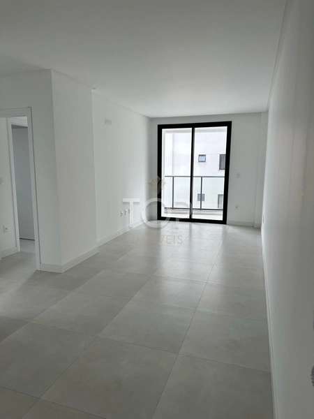 APARTAMENTO EM ITAPEMA: 2ª foto da galeria de imagens do imóvel