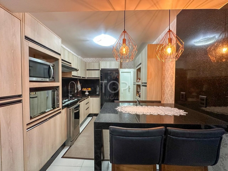 DUPLEX MOBILIADO EM MEIA PRAIA: 18ª foto da galeria de imagens do imóvel
