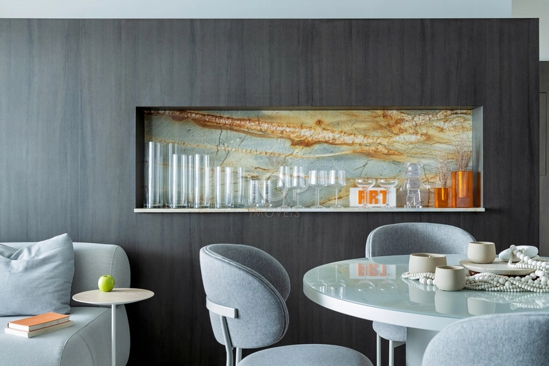 APARTAMENTO MOBILIADO COM 3 SUITES EM MEIA PRAIA: 3ª foto da galeria de imagens do imóvel