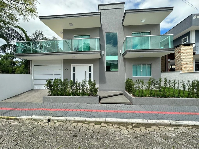 CASA MOBILIADA EM ITAPEMA: 1ª foto da galeria de imagens do imóvel