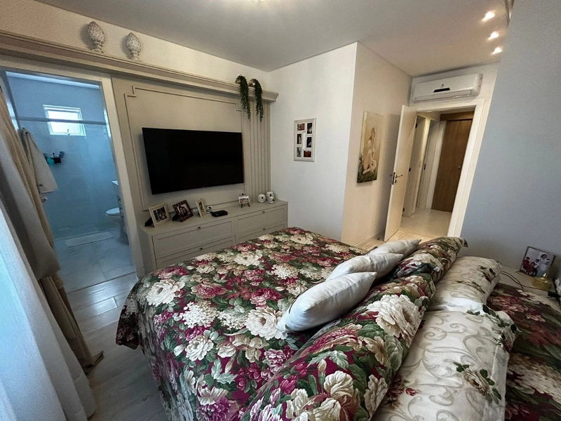 APARTAMENTO MOBILIADO EM MEIA PRAIA: 9ª foto da galeria de imagens do imóvel