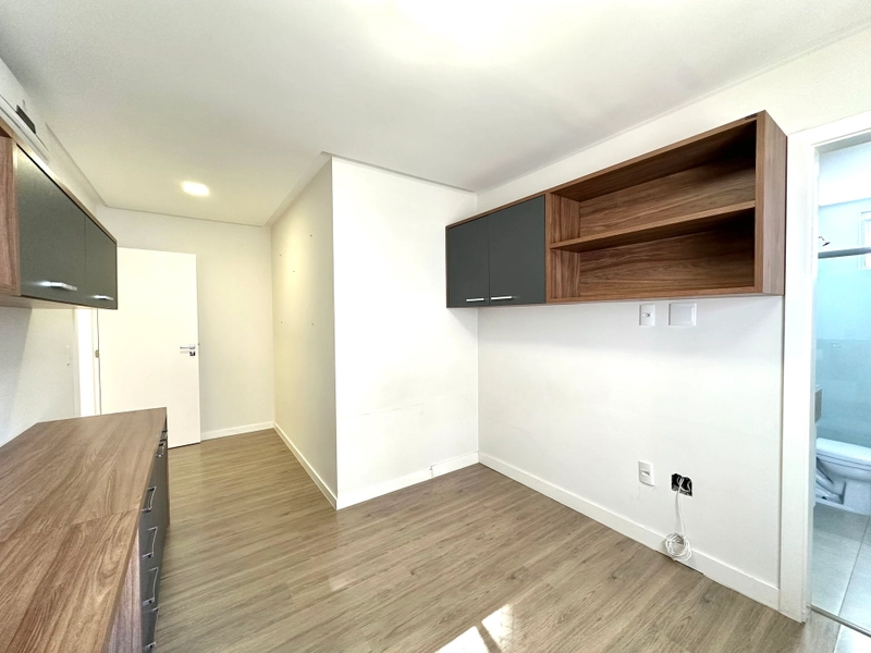 APARTAMENTO MOBILIADO EM MEIA PRAIA: 58ª foto da galeria de imagens do imóvel
