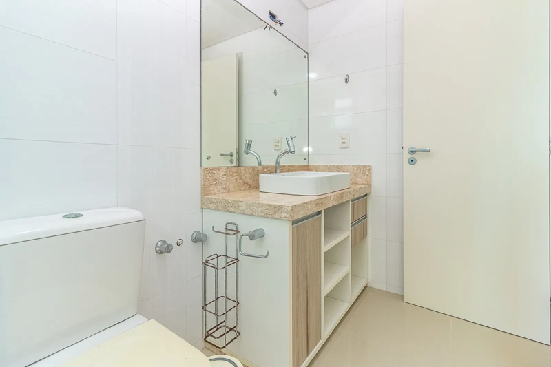 APARTAMENTO EM MEIA PRAIA: 29ª foto da galeria de imagens do imóvel