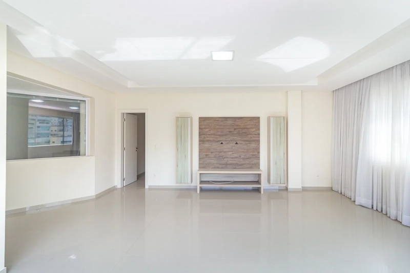 APARTAMENTO EM MEIA PRAIA: 45ª foto da galeria de imagens do imóvel