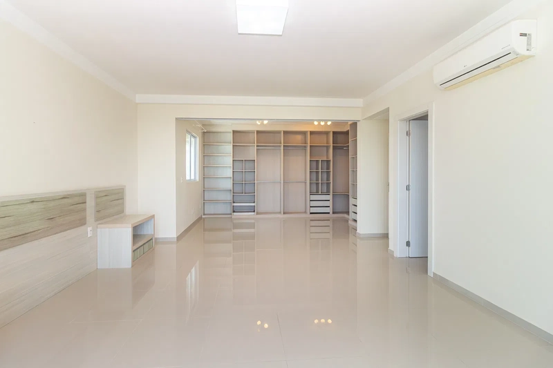 APARTAMENTO EM MEIA PRAIA: 7ª foto da galeria de imagens do imóvel