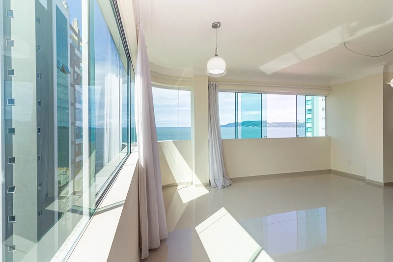 APARTAMENTO EM MEIA PRAIA: 63ª foto da galeria de imagens do imóvel