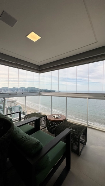 APARTAMENTO 5 SUÍTES EM MEIA PRAIA: 15ª foto da galeria de imagens do imóvel