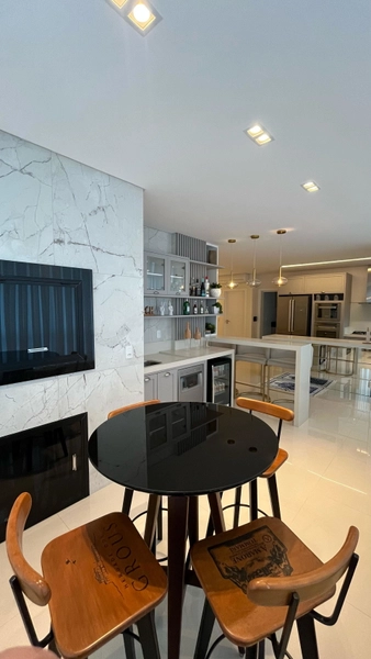 APARTAMENTO MOBILIADO EM MEIA PRAIA: 4ª foto da galeria de imagens do imóvel