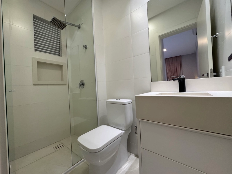 APARTAMENTO 4 SUITES EM ITAPEMA: 25ª foto da galeria de imagens do imóvel