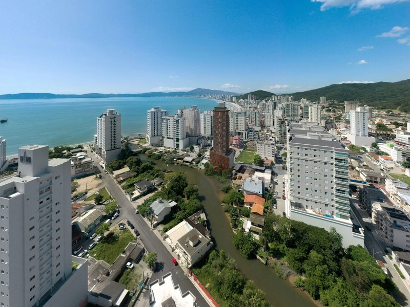 APARTAMENTO NO CENTRO DE ITAPEMA: 9ª foto da galeria de imagens do imóvel