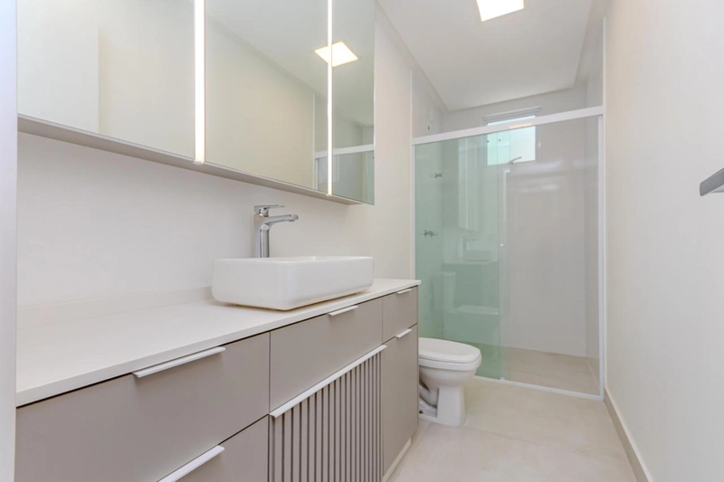 APARTAMENTO DE 4 SUÍTES EM MEIA PRAIA: 44ª foto da galeria de imagens do imóvel