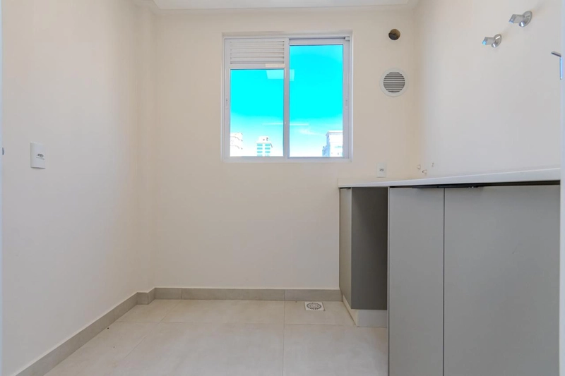 APARTAMENTO DE 4 SUÍTES EM MEIA PRAIA: 25ª foto da galeria de imagens do imóvel