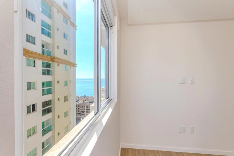 APARTAMENTO DE 4 SUÍTES EM MEIA PRAIA: 16ª foto da galeria de imagens do imóvel