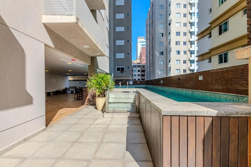 APARTAMENTO DE 4 SUÍTES EM MEIA PRAIA: 4ª foto da galeria de imagens do imóvel