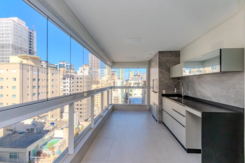 APARTAMENTO DE 4 SUÍTES EM MEIA PRAIA: 27ª foto da galeria de imagens do imóvel