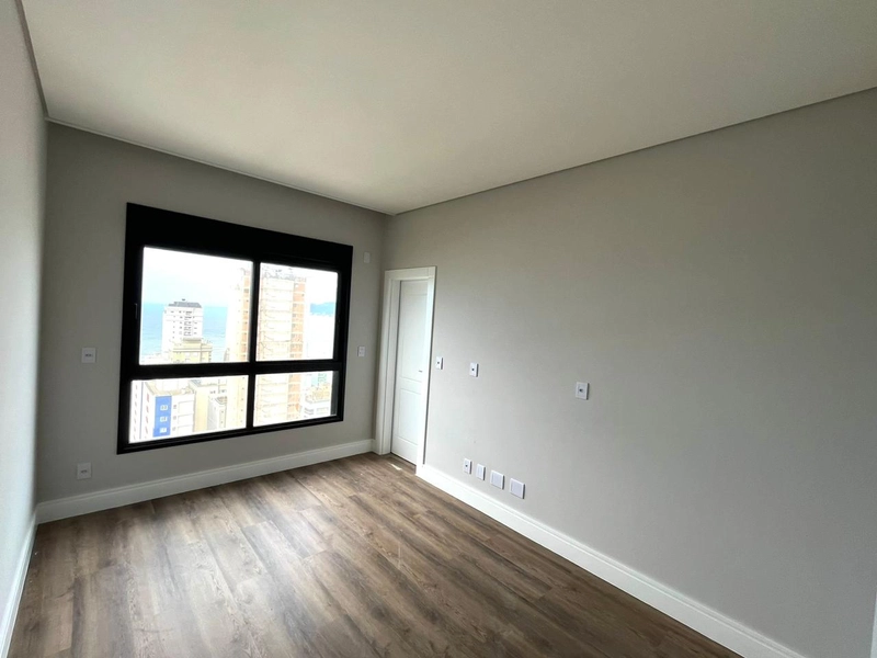 APARTAMENTO EM ITAPEMA: 11ª foto da galeria de imagens do imóvel