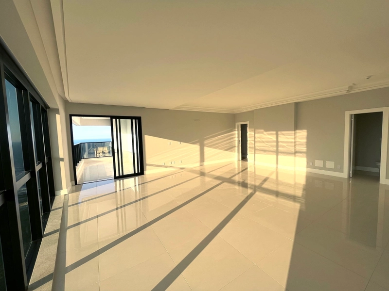 APARTAMENTO EM ITAPEMA: 13ª foto da galeria de imagens do imóvel