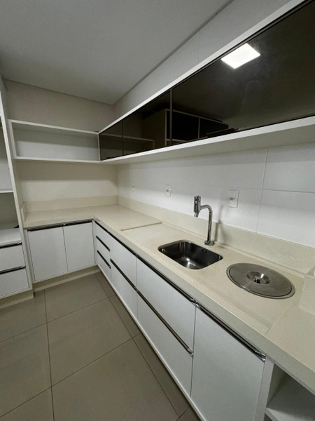 APARTAMENTO MOBILIADO EM MEIA PRAIA: 6ª foto da galeria de imagens do imóvel
