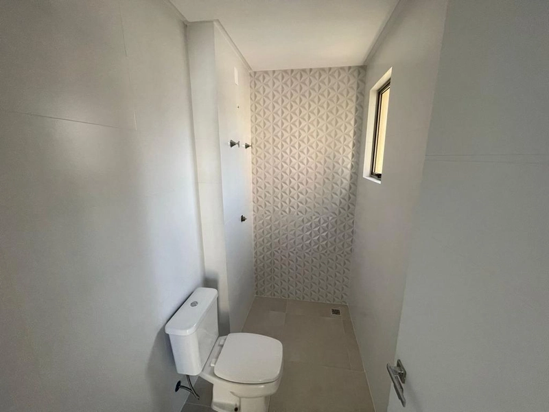 APARTAMENTO COM VISTA MAR EM MEIA PRAIA: 9ª foto da galeria de imagens do imóvel