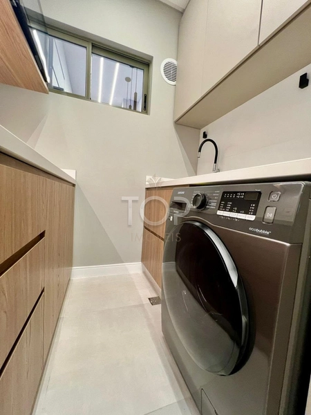 APARTAMENTO MOBILIADO EM MEIA PRAIA: 8ª foto da galeria de imagens do imóvel