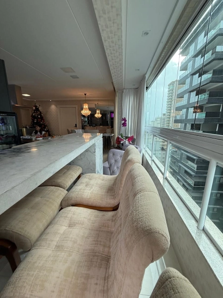 APARTAMENTO 4 SUÍTES EM MEIA PRAIA: 1ª foto da galeria de imagens do imóvel
