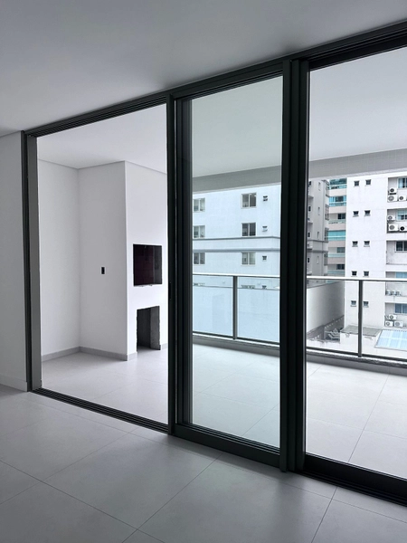 APARTAMENTO EM MEIA PRAIA: 28ª foto da galeria de imagens do imóvel