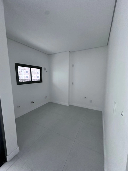 APARTAMENTO EM MEIA PRAIA: 16ª foto da galeria de imagens do imóvel