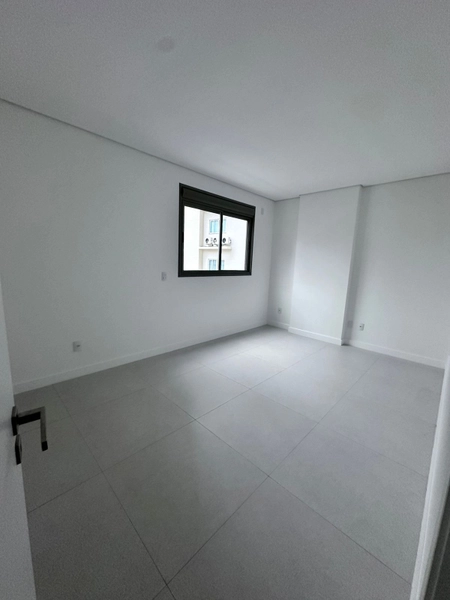APARTAMENTO EM MEIA PRAIA: 23ª foto da galeria de imagens do imóvel
