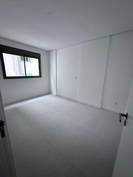 APARTAMENTO EM MEIA PRAIA: 25ª foto da galeria de imagens do imóvel