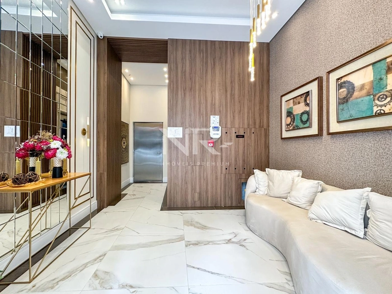APARTAMENTO EM MEIA PRAIA: 2ª foto da galeria de imagens do imóvel