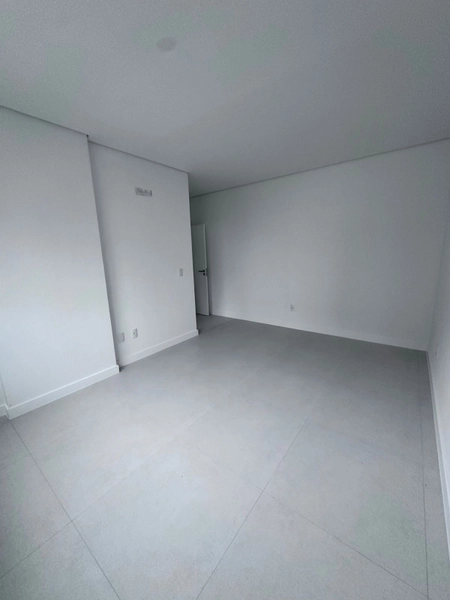 APARTAMENTO EM MEIA PRAIA: 22ª foto da galeria de imagens do imóvel