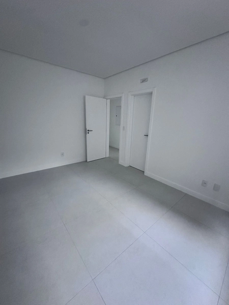 APARTAMENTO EM MEIA PRAIA: 26ª foto da galeria de imagens do imóvel