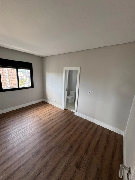 APARTAMENTO DE 4 SUÍTES EM MEIA PRAIA: 16ª foto da galeria de imagens do imóvel