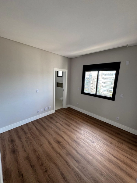APARTAMENTO DE 4 SUÍTES EM MEIA PRAIA: 19ª foto da galeria de imagens do imóvel