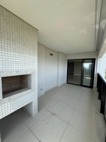 APARTAMENTO DE 4 SUÍTES EM MEIA PRAIA: 8ª foto da galeria de imagens do imóvel