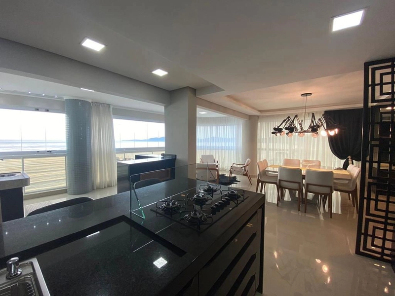 APARTAMENTO EM MEIA PRAIA: 13ª foto da galeria de imagens do imóvel
